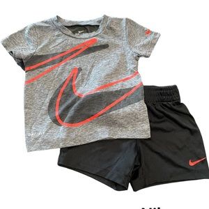 COPY - Nike Dri-Fit Size 12m Outfit